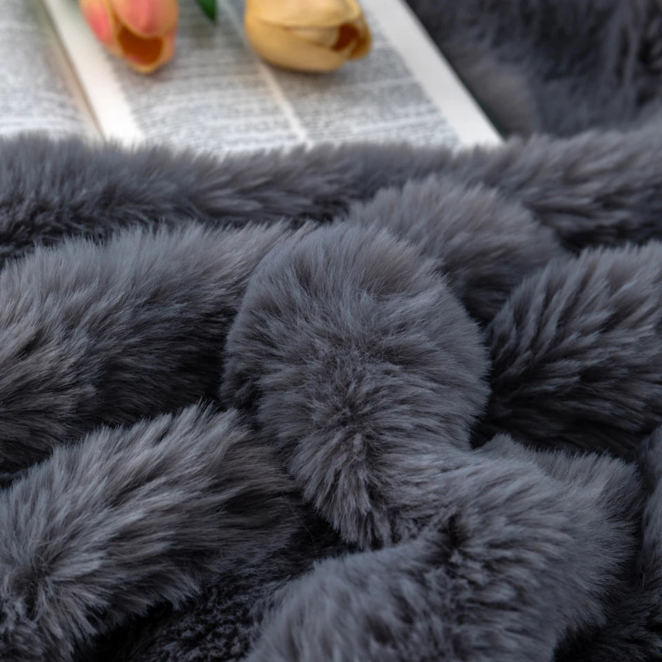 Cozy Cloud Wrap: Your Ultimate Snuggle Companion