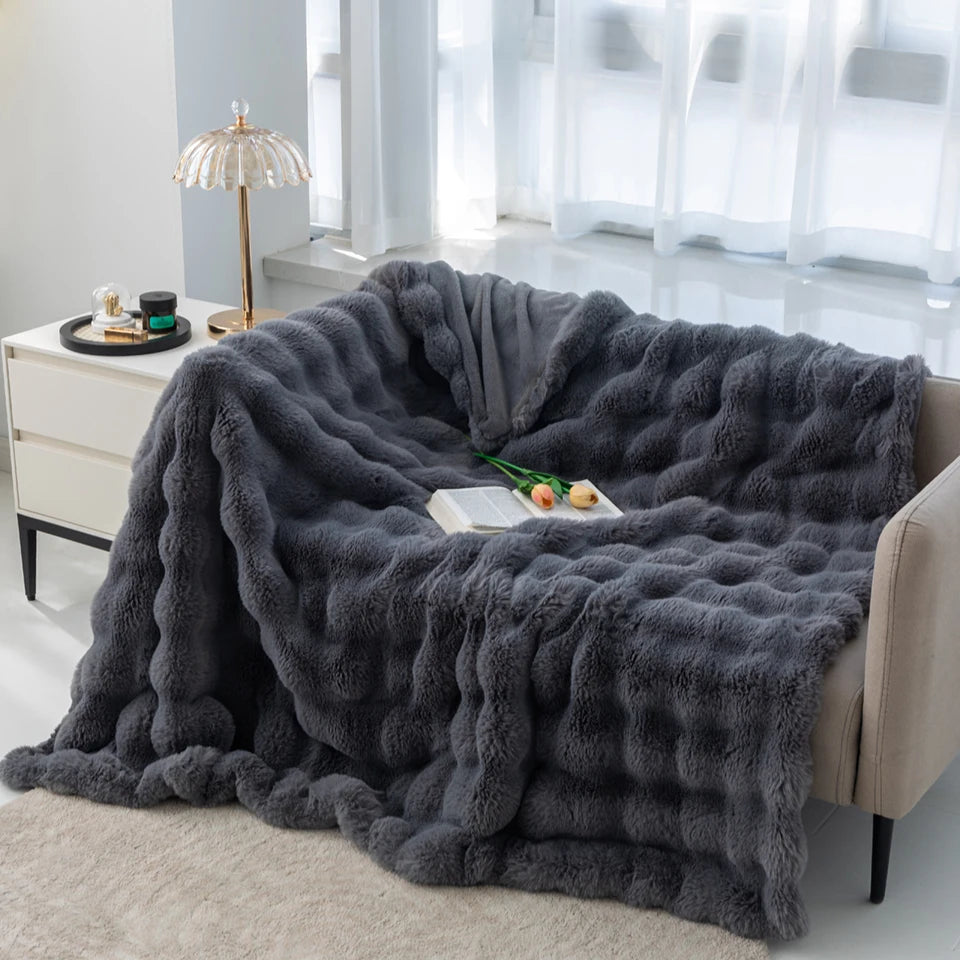 Cozy Cloud Wrap: Your Ultimate Snuggle Companion