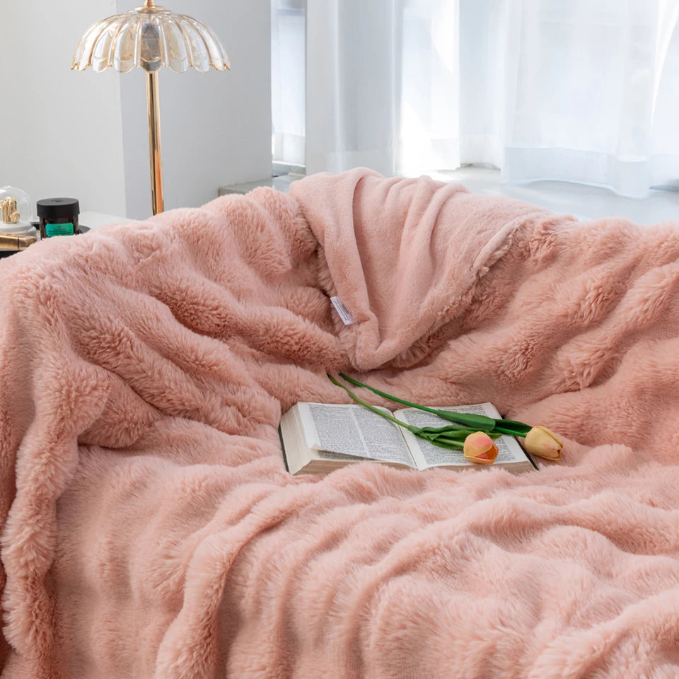 Cozy Cloud Wrap: Your Ultimate Snuggle Companion