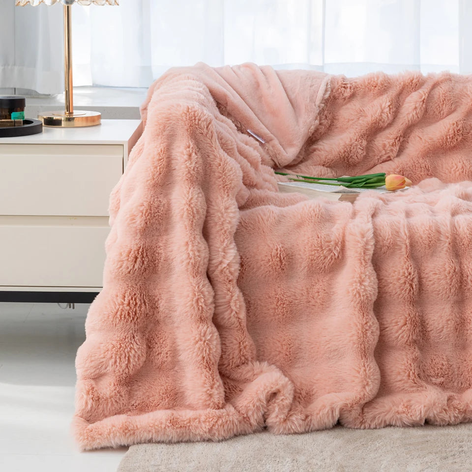 Cozy Cloud Wrap: Your Ultimate Snuggle Companion