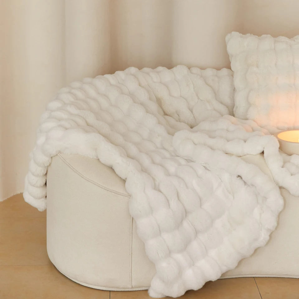 Cozy Cloud Wrap: Your Ultimate Snuggle Companion