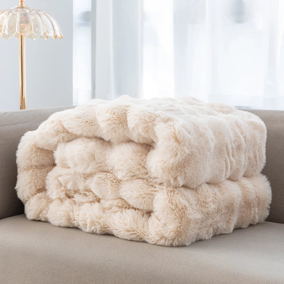 Cozy Cloud Wrap: Your Ultimate Snuggle Companion